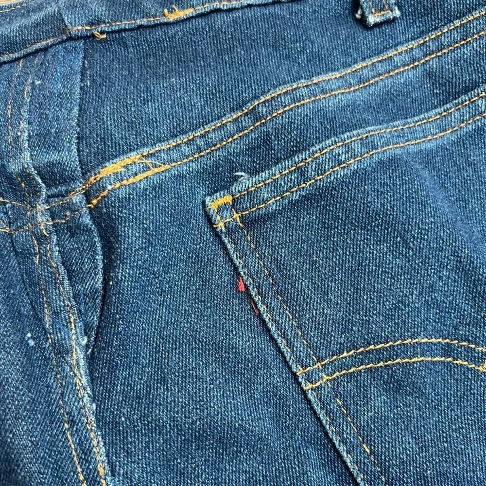 Levis excellent no